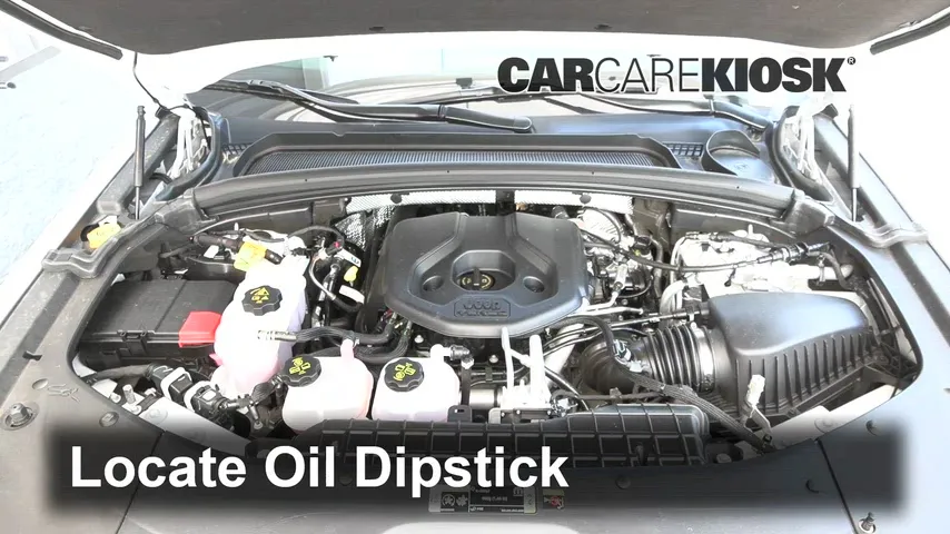 2023 Jeep Grand Cherokee Trailhawk 4xe 2.0L 4 Cyl. Turbo PHEV Huile Vérifier le niveau de l'huile